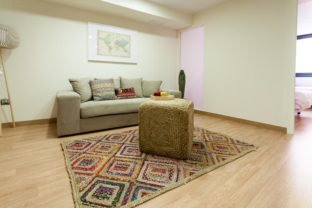 Apartments Ole - Albareda 24 Севилья Номер фото