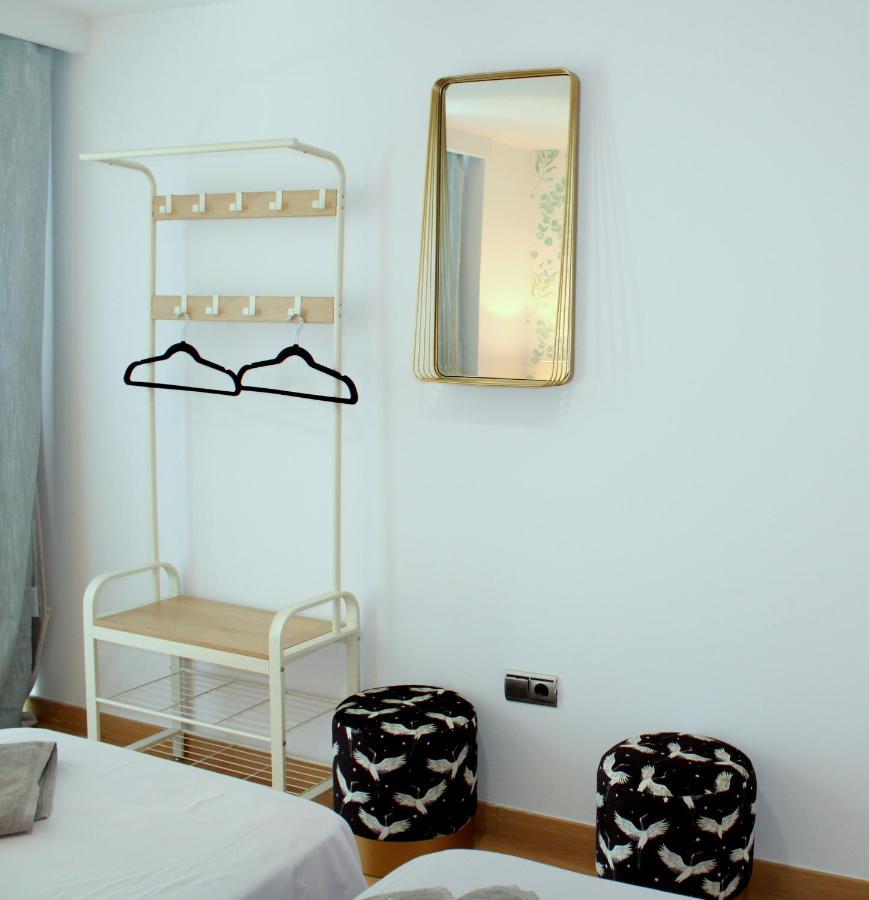 Apartments Ole - Albareda 24 Севилья Экстерьер фото