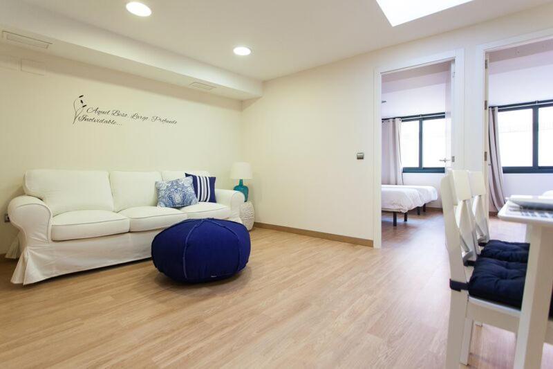 Apartments Ole - Albareda 24 Севилья Экстерьер фото